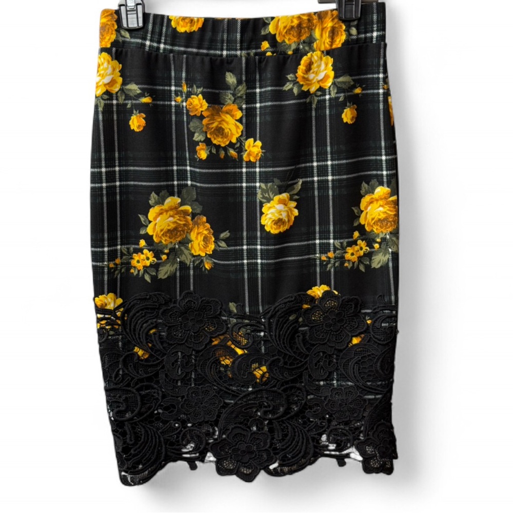 Olivia Blu Lace-Trim Floral Plaid Pencil Skirt - Yellow Roses - Size Medium - Picture 5 of 5